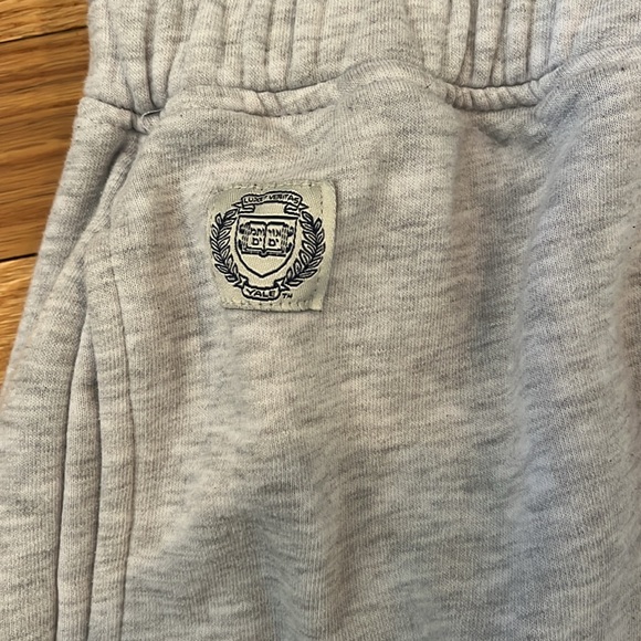 Yale University jogger sweatpants. Size small - Picture 2 of 5